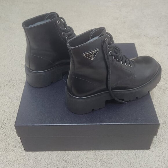 Prada Brushed leather combat boots Men Size 8.5 US - Picture 5 of 10